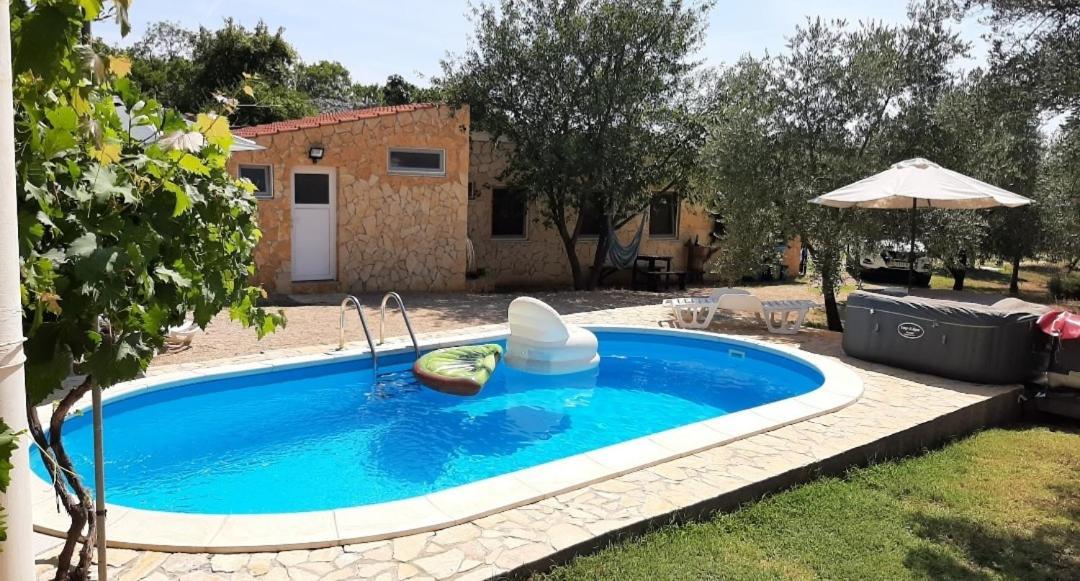 פונאנט Holiday House Pulina מראה חיצוני תמונה