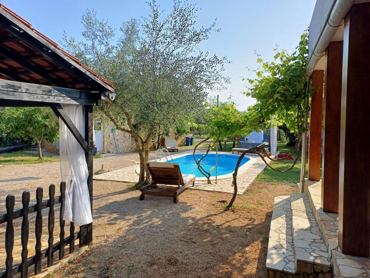 פונאנט Holiday House Pulina מראה חיצוני תמונה