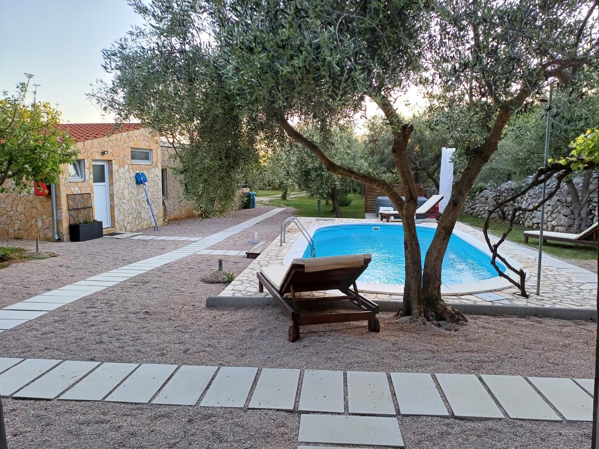 פונאנט Holiday House Pulina מראה חיצוני תמונה